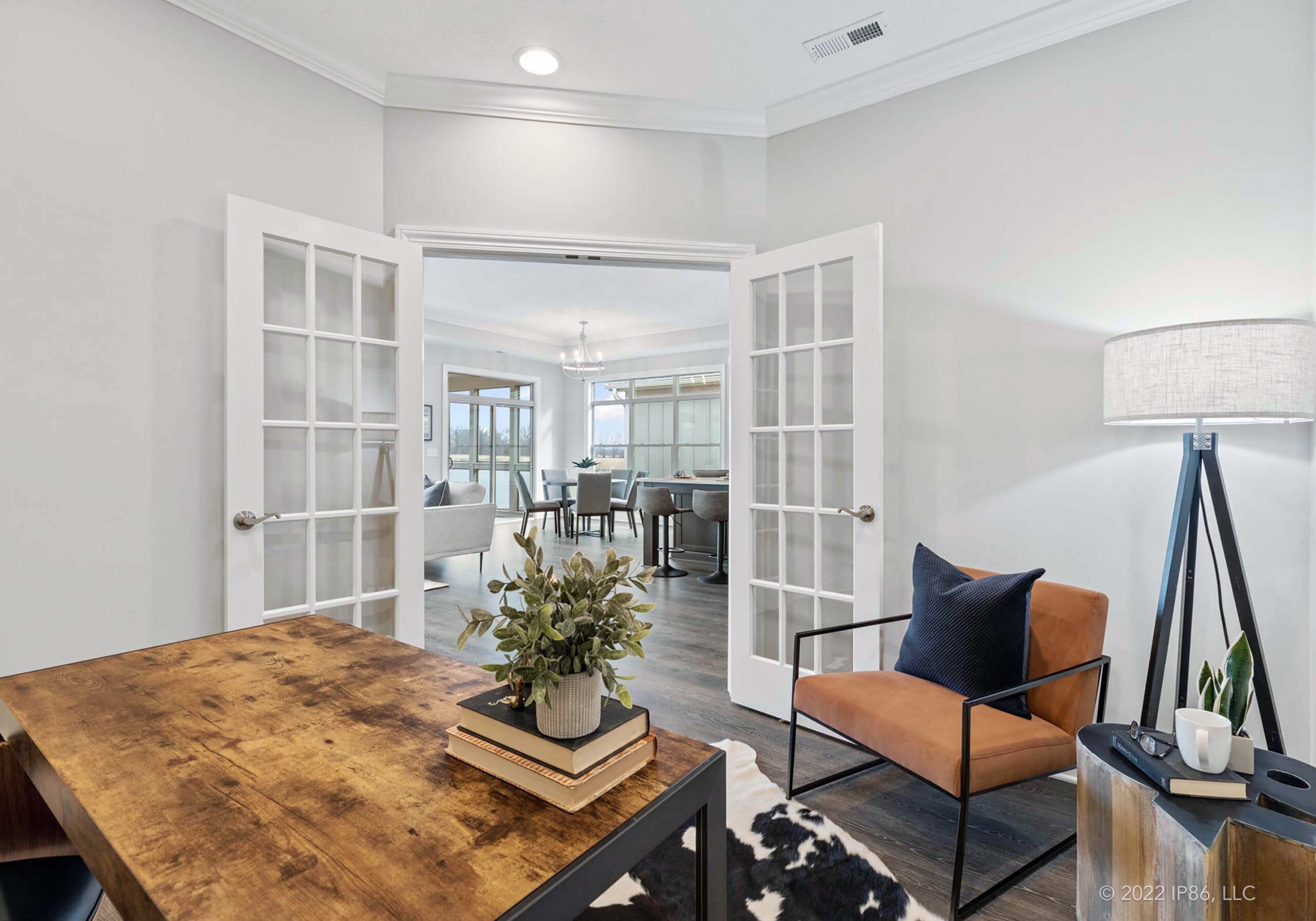 3178 Squier Loop | Office